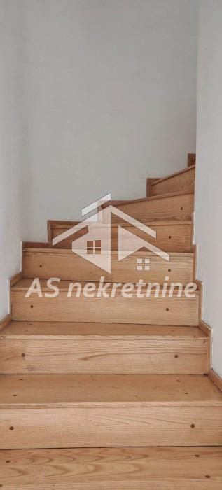 prodaja-kuca-beograd-TYngzIR0Oi Višesoban stan na prodaju, Kalenić Pijaca, Beograd, 207m², 690.000 €
