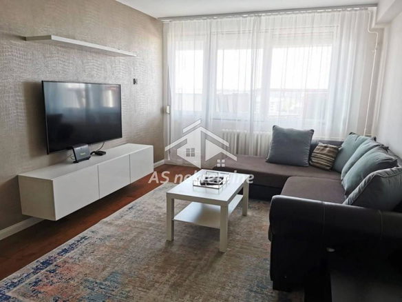 Stan Izdavanje Beograd  81 m2