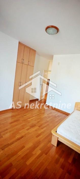 Četvorosoban stan za izdavanje, Senjak, Beograd, 150m², 2.500 €/mes