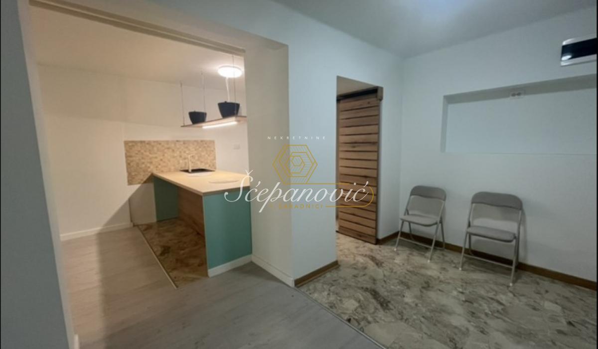 Dvosoban stan na prodaju, Centar, Novi Sad, 37m², 112.850 €
