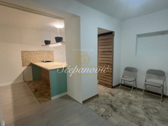 Stan Prodaja Novi Sad  37 m2