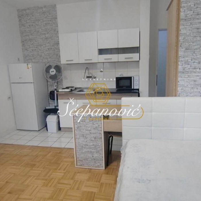 Stan Prodaja Novi Sad  24 m2