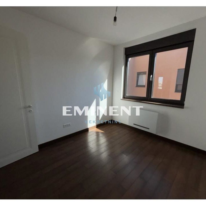 Četvorosoban stan na prodaju, Crveni Krst Vračar, Beograd, 119m², 595.000 €