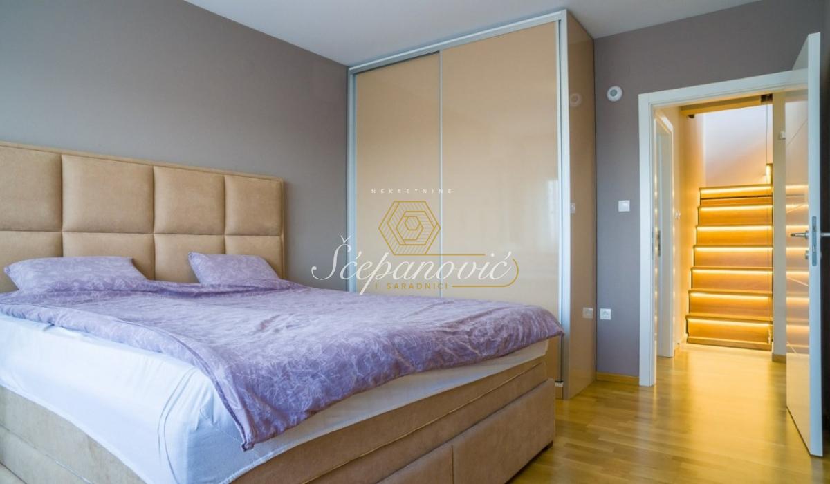 prodaja-kuca-beograd-aA40he7HM1 Četvorosoban stan na prodaju, Bulevar Patrijarha Pavla, Novi Sad, 113m², 440.000 €