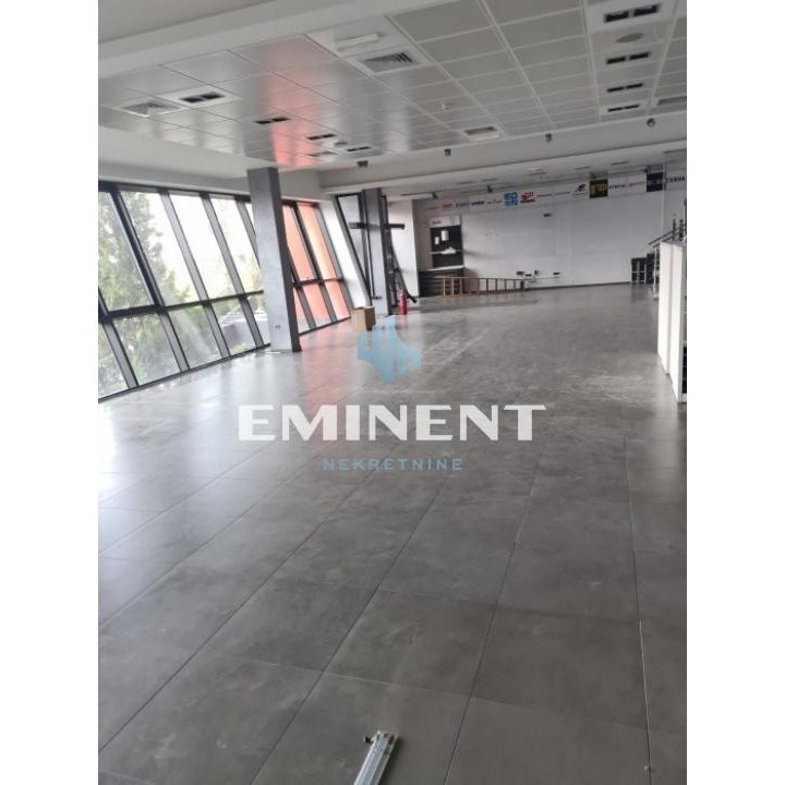 Lokal Izdavanje Beograd Zemun Polje 2776 m2
