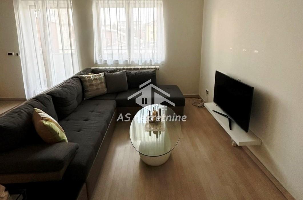Stan Izdavanje Beograd Lekino Brdo 81 m2