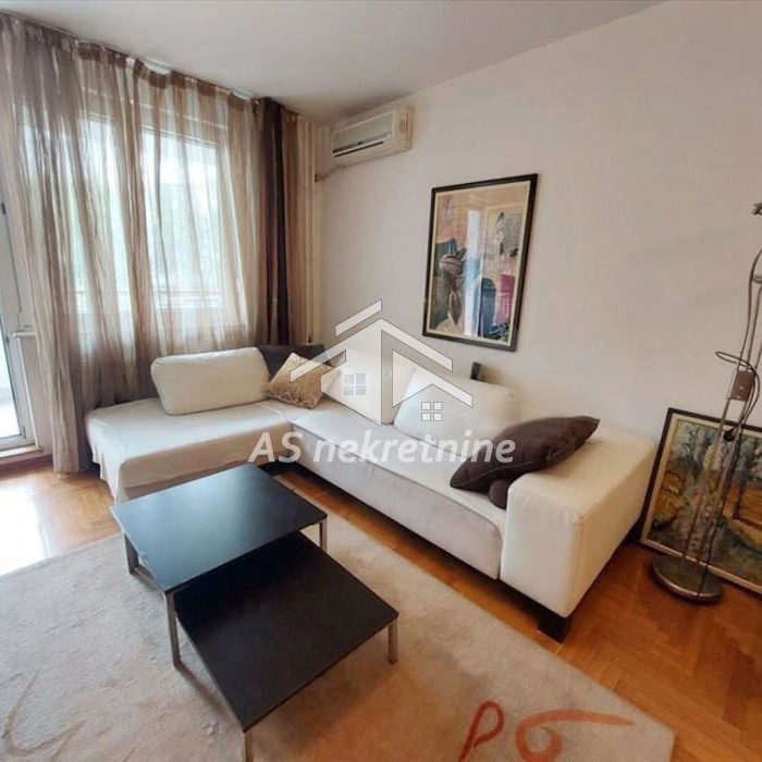 Stan Izdavanje Beograd Blok 25 - Arena 80 m2