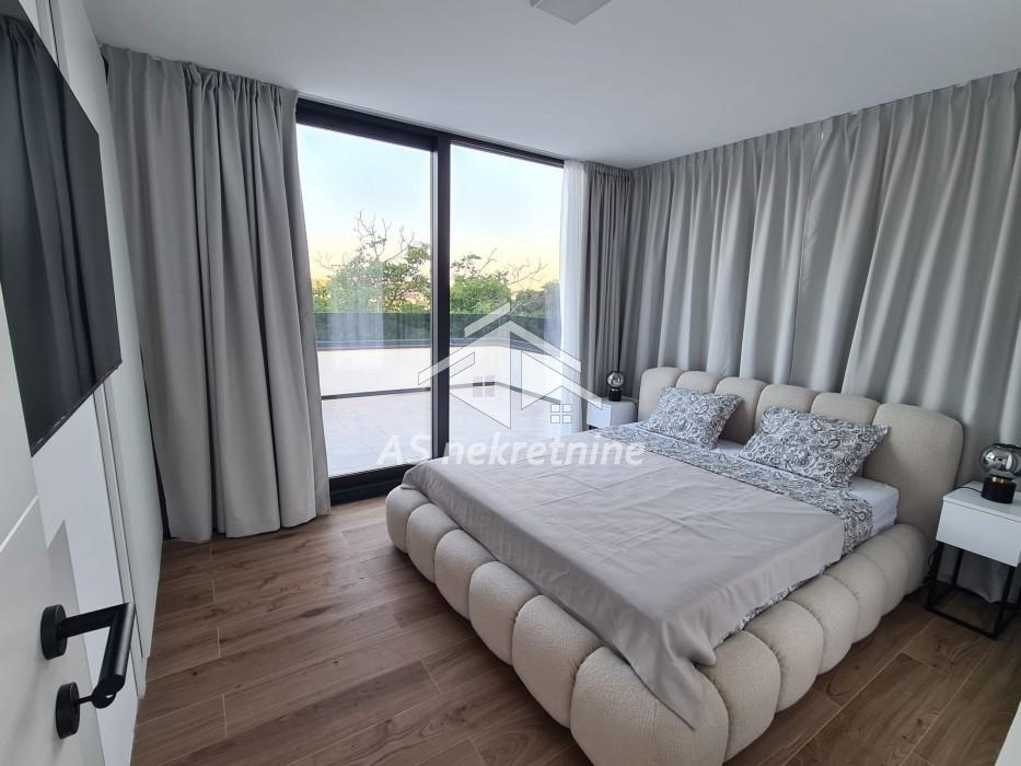 Stan Izdavanje Beograd Dedinje 360 m2