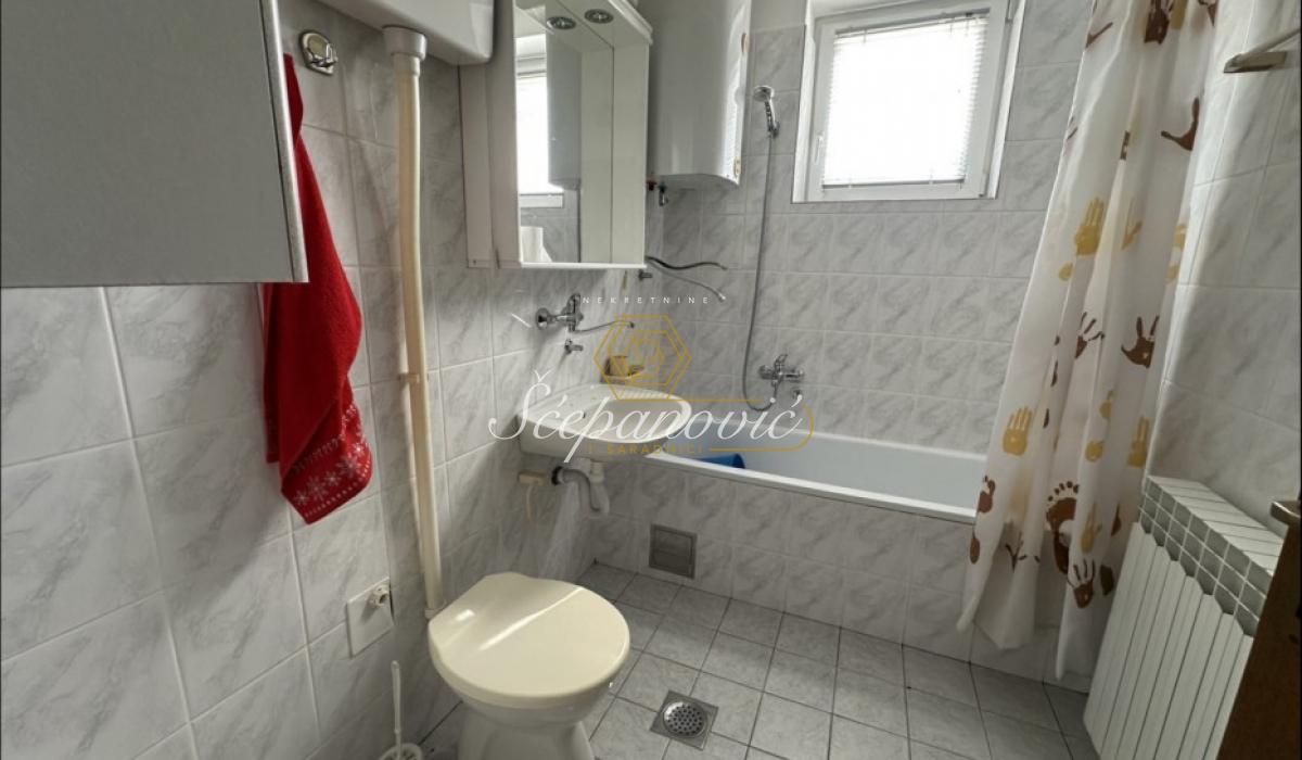 prodaja-kuca-beograd-dnjxus9JDE Kuća na prodaju, Sremska Kamenica, Novi Sad, 131m², 300.000 €
