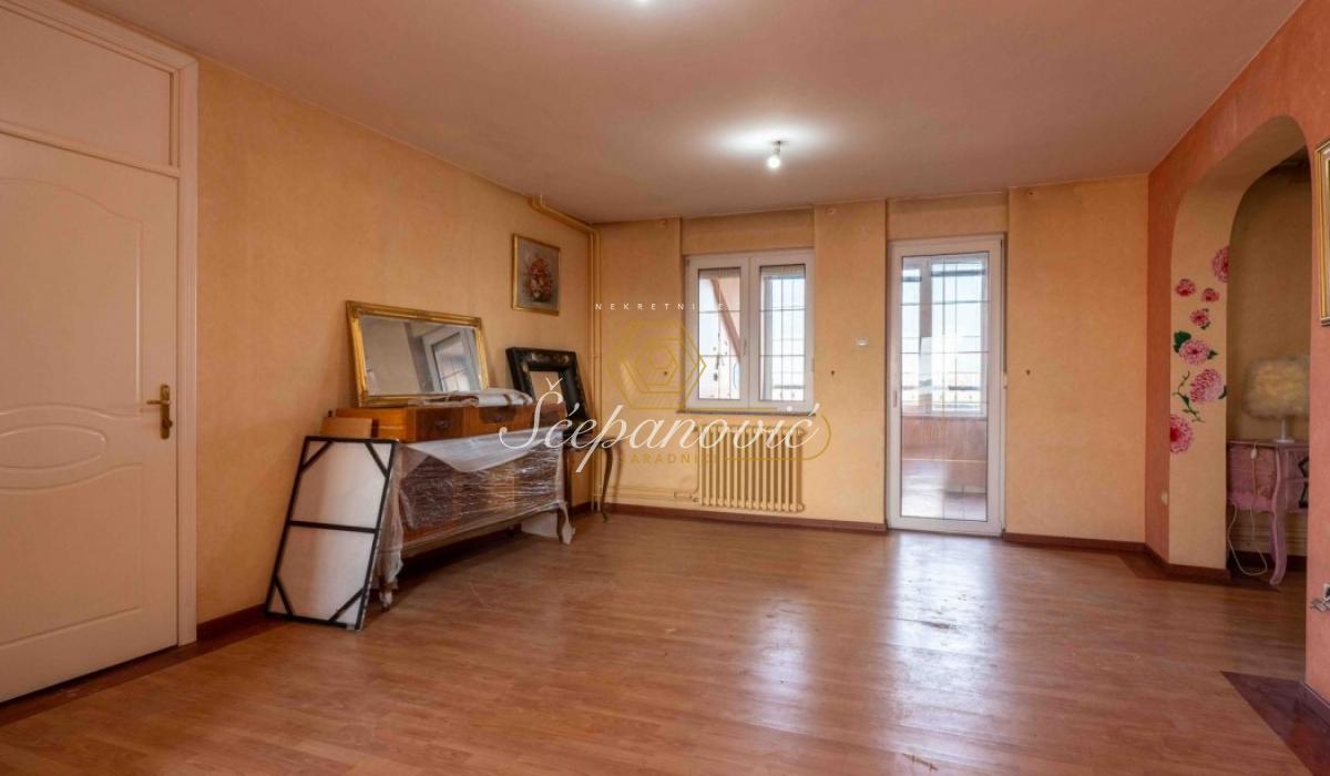Stan Prodaja Novi Sad Kej 179 m2