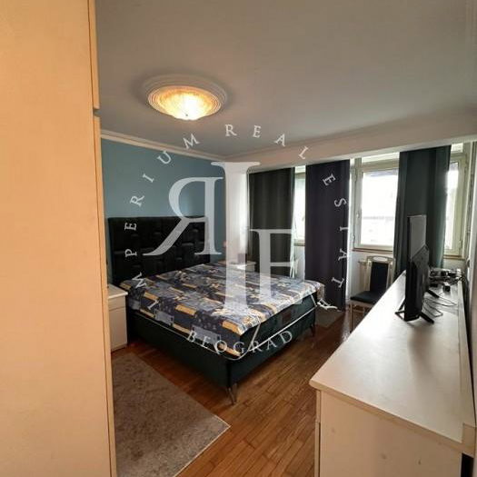 Trosoban stan na prodaju, Paviljoni, Beograd, 86m², 325.000 €
