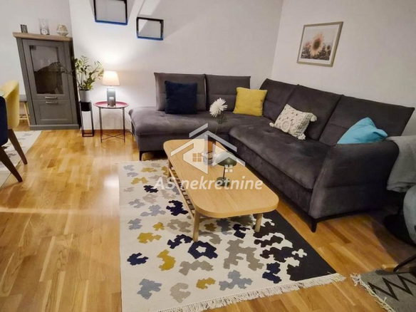 Stan Izdavanje Beograd Južni Bulevar 48 m2