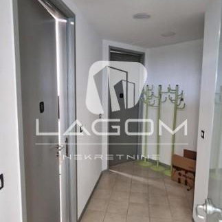 Lokal za izdavanje, Blok 67 – Belville, Beograd, 772m², 5. sprat, 14.300 €/mes