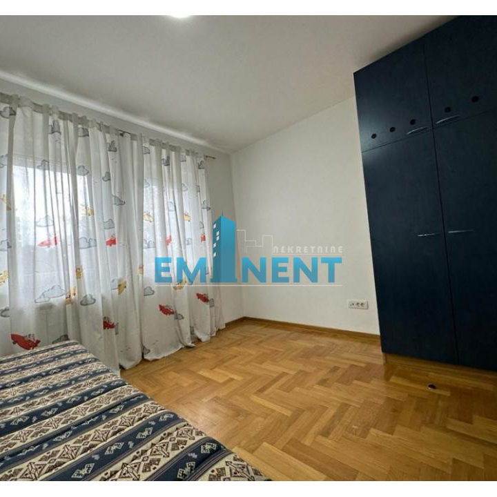 Trosoban stan za izdavanje, Autokomanda, Beograd, 80m², 700 €/mes