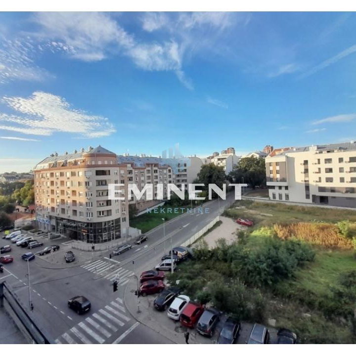 Dvosoban stan za izdavanje, Južni Bulevar, Beograd, 66m², 850 €/mes