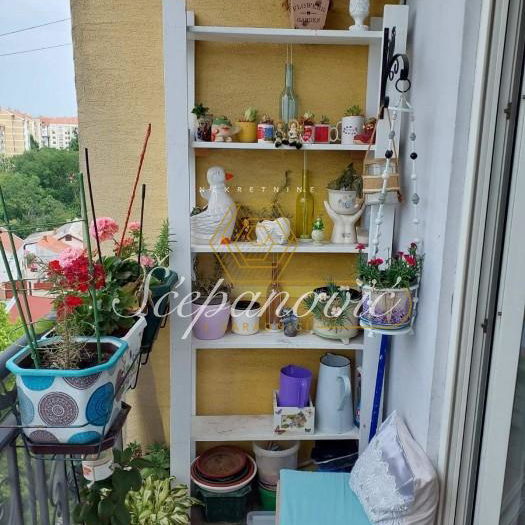 Trosoban stan na prodaju, Nova Detelinara, Novi Sad, 72m², 144.000 €