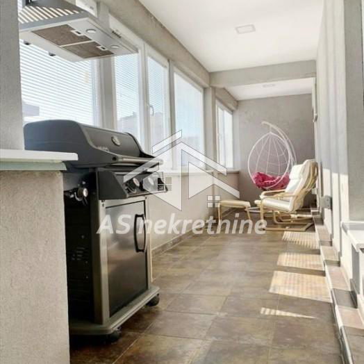 Četvorosoban stan na prodaju, Đeram Pijaca, Beograd, 157m², 390.000 €