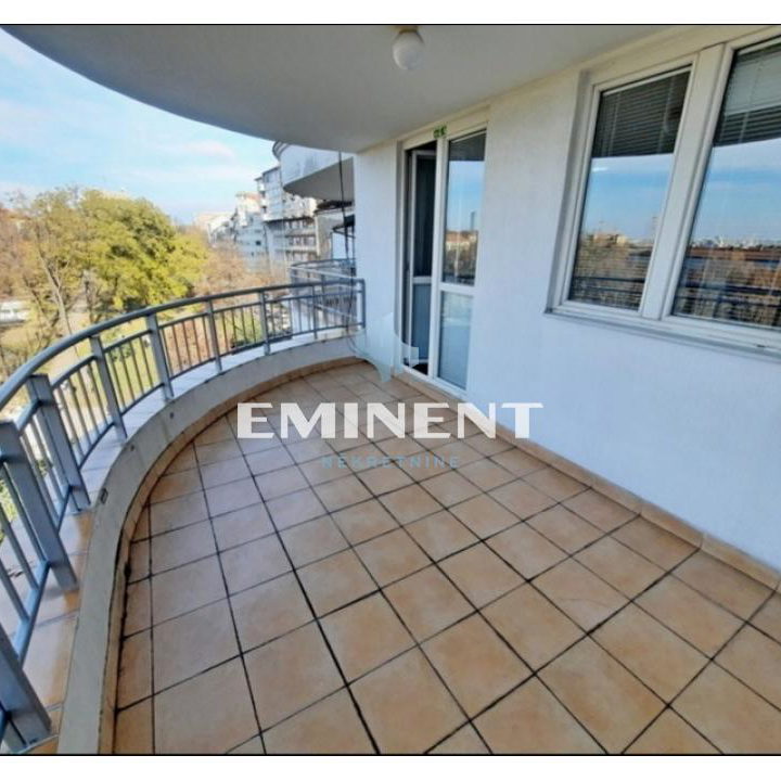 Petosoban stan za izdavanje, Hram Svetog Save, Beograd, 172m², 2.000 €/mes