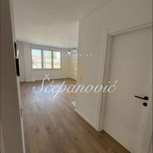 Stan Prodaja Novi Sad  28 m2