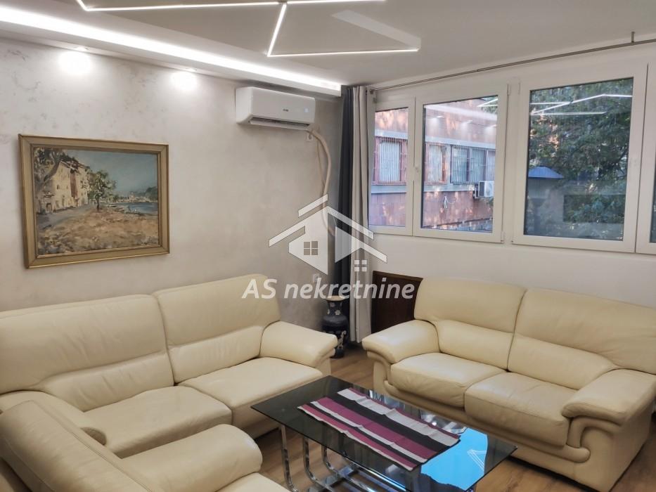 Stan Izdavanje Beograd Banovo Brdo 52 m2