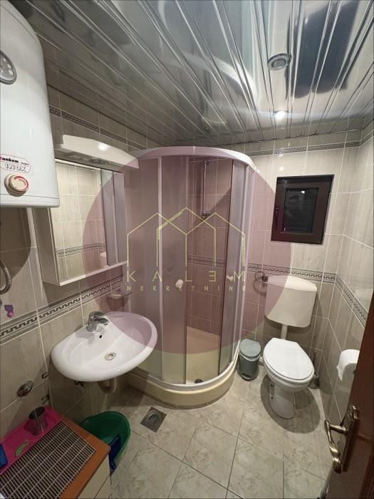 Dvosoban stan za izdavanje, Lekino Brdo, Beograd, 65m², 450 €/mes