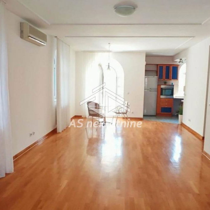 Stan Izdavanje Beograd Senjak 150 m2