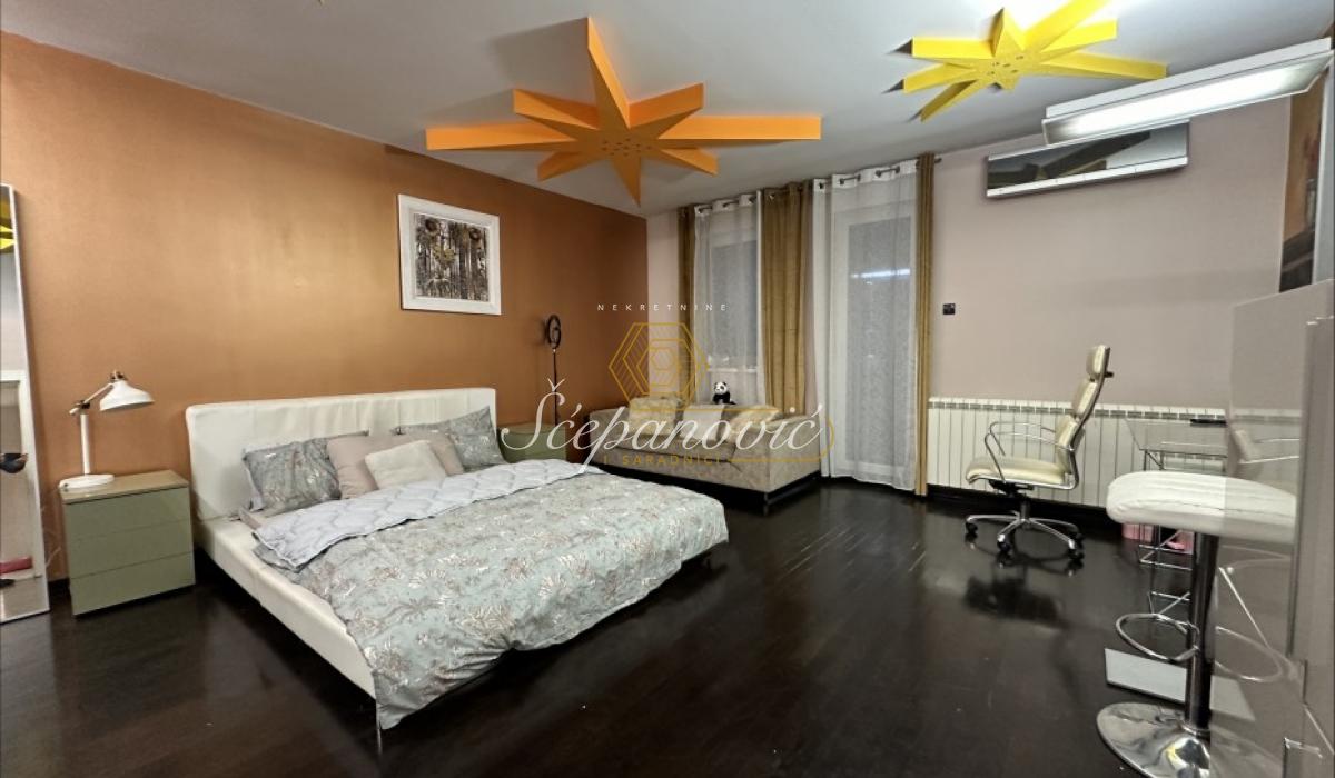 prodaja-kuca-beograd-vEpWfZ02kM Višesoban stan za izdavanje, Grbavica, Novi Sad, 310m², 2.500 €/mes