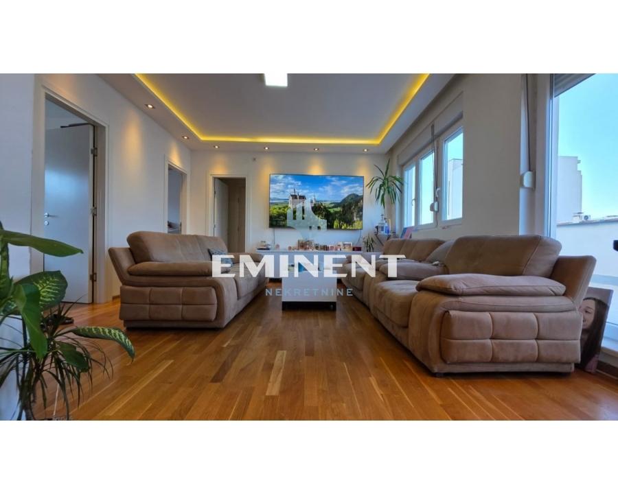 Trosoban stan na prodaju, Cvetkova Pijaca, Beograd, 90m², 295.000 €