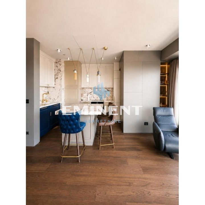 Stan Prodaja Beograd Blok 65 105 m2