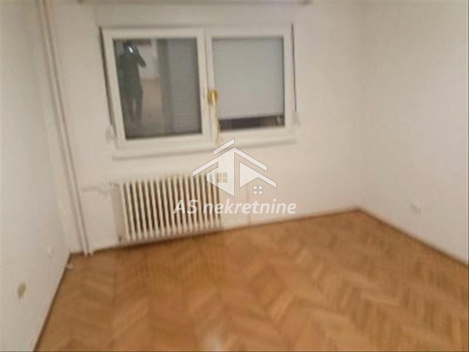 Lokal Izdavanje Beograd 27. Marta 80 m2