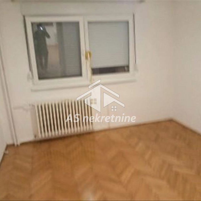 Lokal Izdavanje Beograd 27. Marta 80 m2