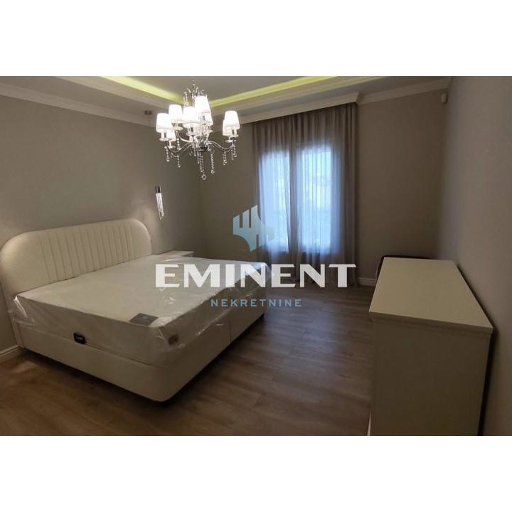 Stan Izdavanje Beograd Senjak 215 m2