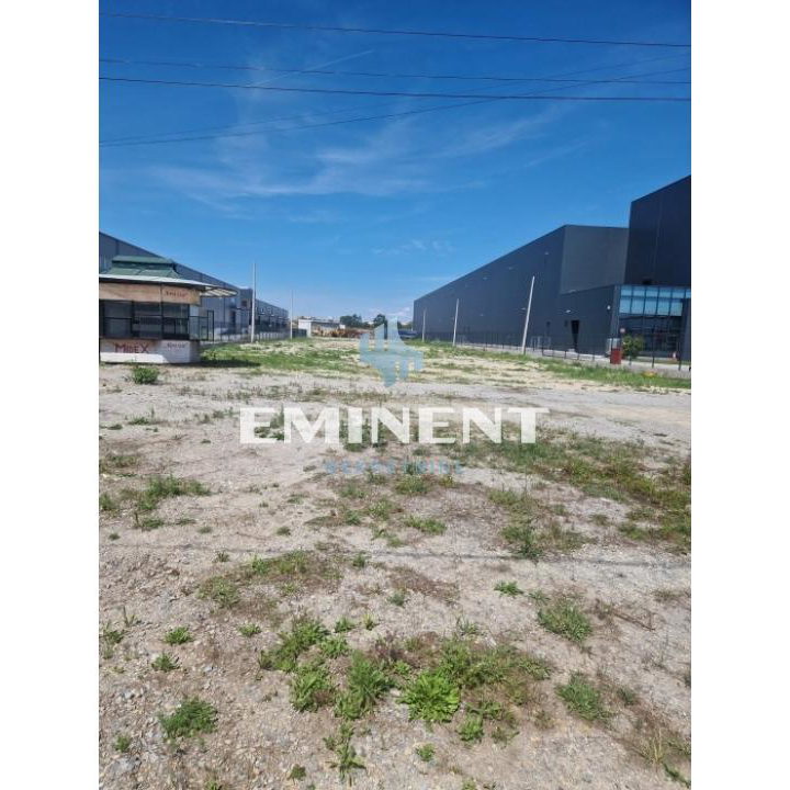 Plac Izdavanje Beograd Batajnica 3000 m2