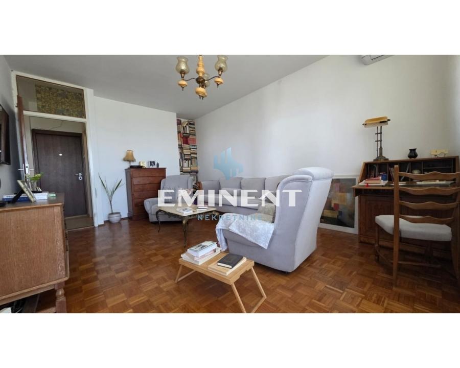 Stan Izdavanje Beograd Blok 28 72 m2