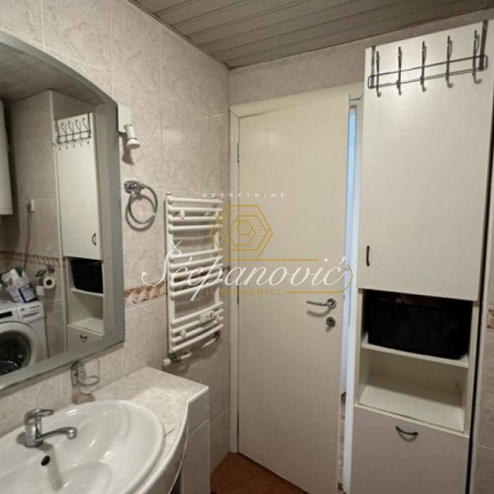 Stan Prodaja Novi Sad  79 m2