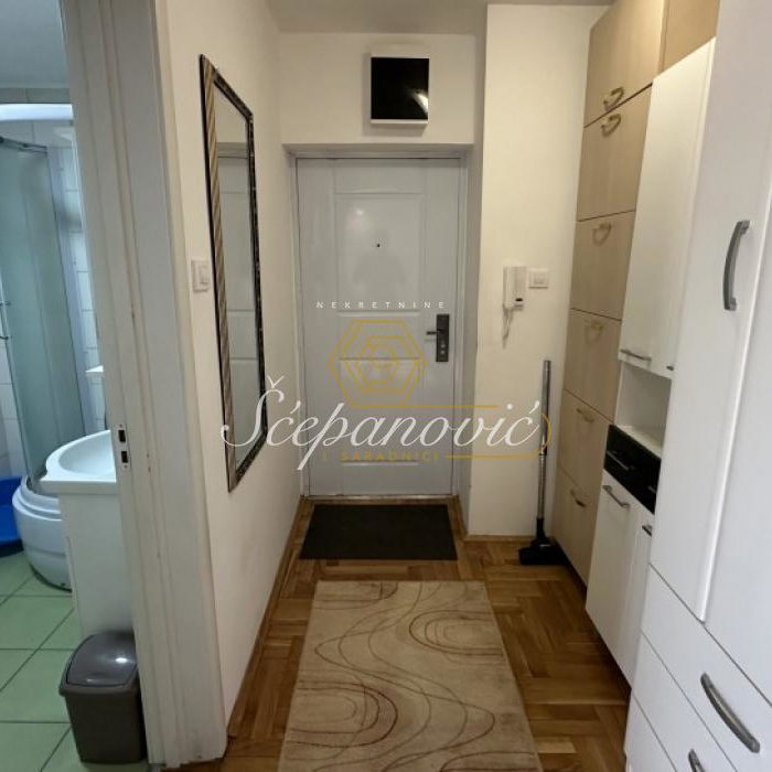 Stan Prodaja Novi Sad  37 m2