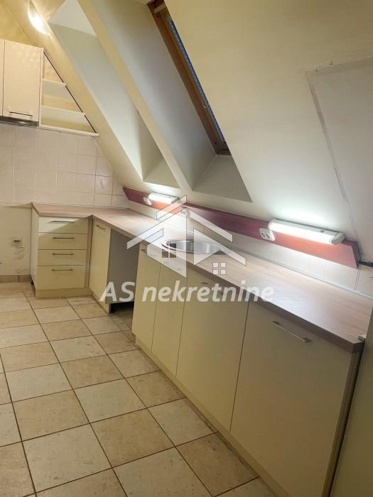 Višesoban stan za izdavanje, Kalenić Pijaca, Beograd, 207m², 2.500 €/mes