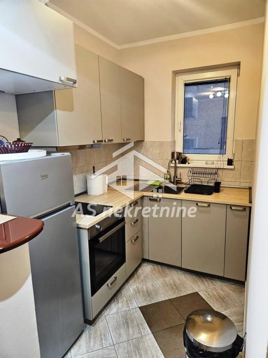 Stan Izdavanje Beograd Lekino Brdo 48 m2