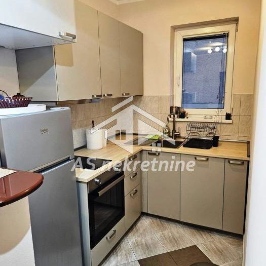 Stan Izdavanje Beograd Lekino Brdo 48 m2