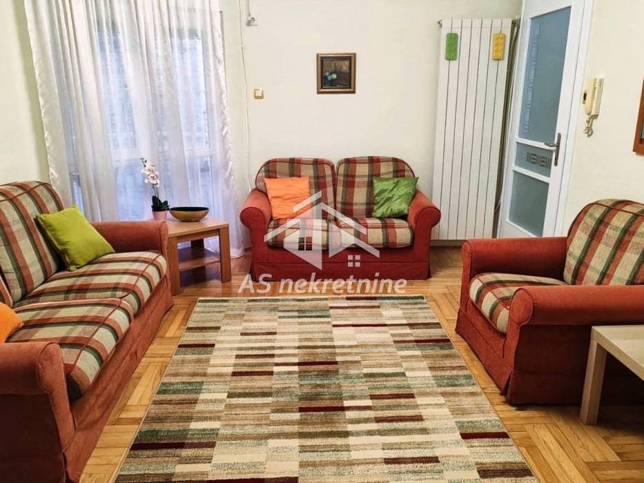 Dvosoban stan za izdavanje, Trg Republike, Beograd, 50m², 900 €/mes