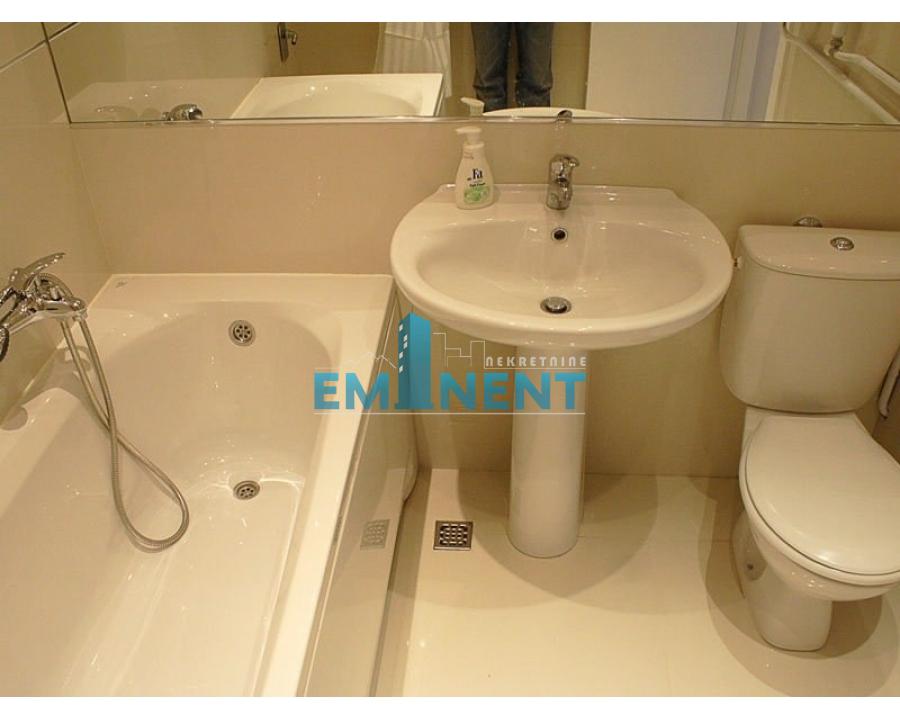 prodaja-kuca-pzRtaN64rd Trosoban stan za izdavanje, Balkanska, Beograd, 100m², 1.750 €/mes