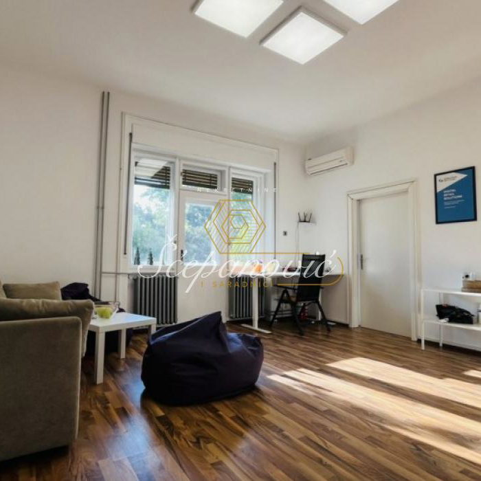 Stan Prodaja Novi Sad  131 m2