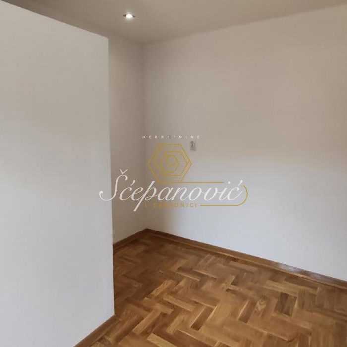 Stan Prodaja Novi Sad  49 m2