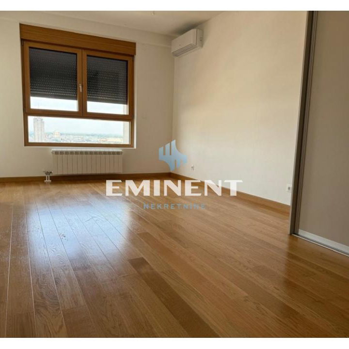 Stan Izdavanje Beograd Blok 65 160 m2