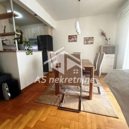 Stan Izdavanje Beograd Hram Svetog Save 106 m2