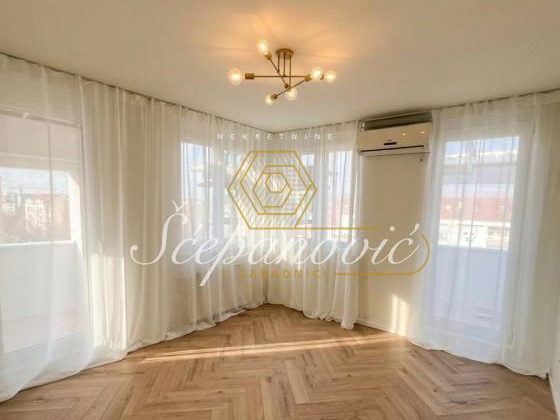 Stan Prodaja Novi Sad  49 m2