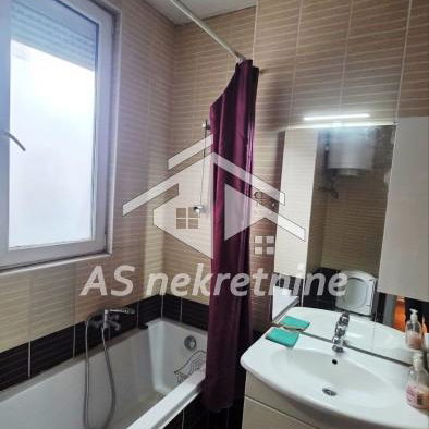 Trosoban stan za izdavanje, Skupština, Beograd, 65m², 900 €/mes