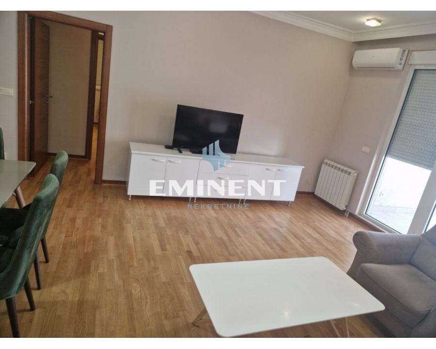 Stan Izdavanje Beograd Voždovačka Crkva 120 m2