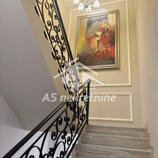 Petosoban stan za izdavanje, Senjak, Beograd, 215m², 5.000 €/mes