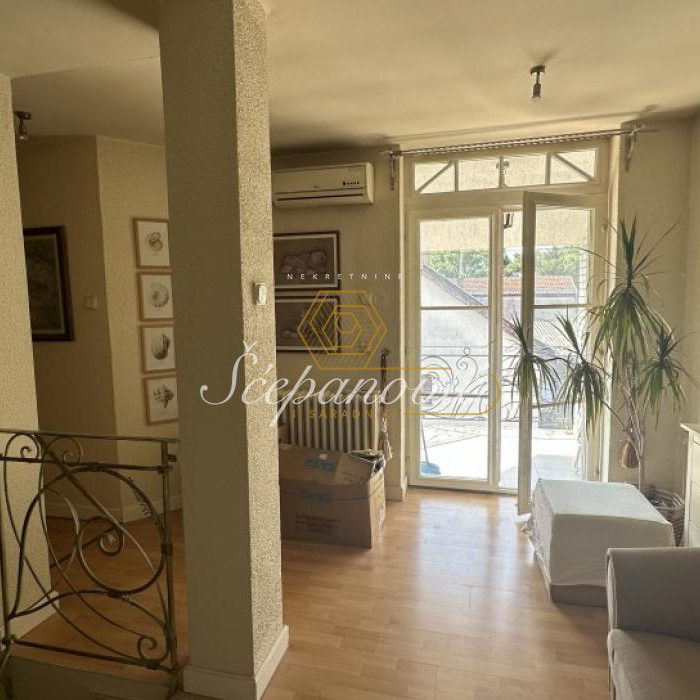 Kuća Izdavanje Novi Sad  93 m2